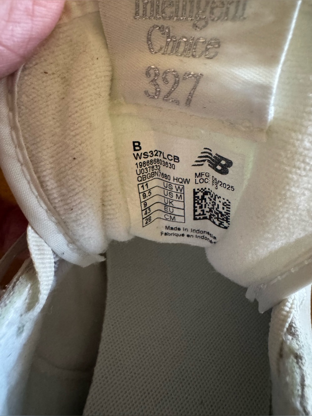 New Balance 327 Lifestyle Lace sneaker size11 - Picture 7 of 7